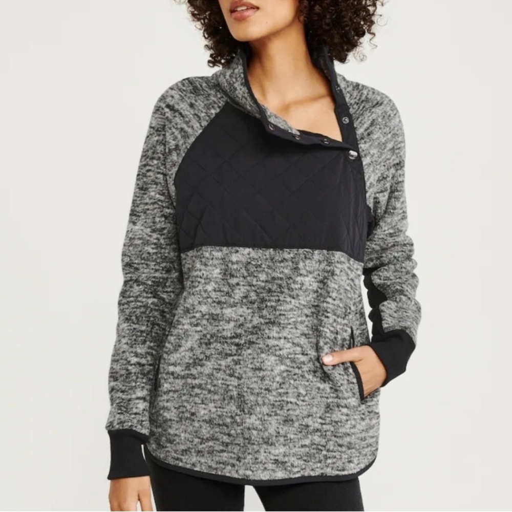 Abercrombie & Fitch Black and Gray Quilted Jacket
